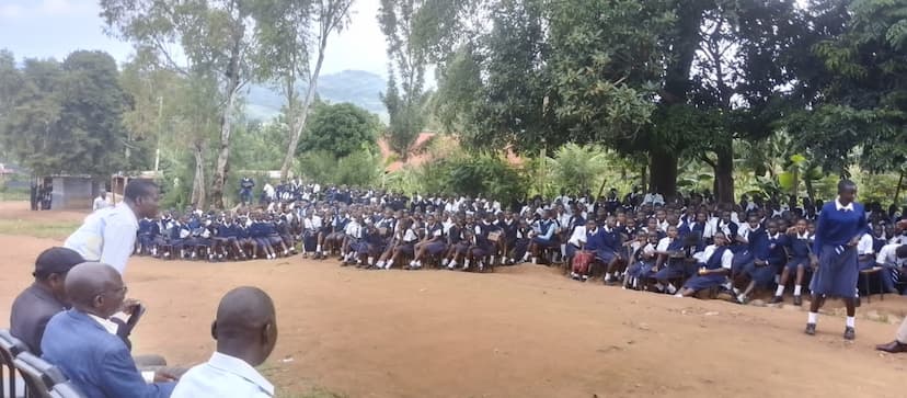 GIC team giving mentorship session with Ramula Oduwa Secondary School